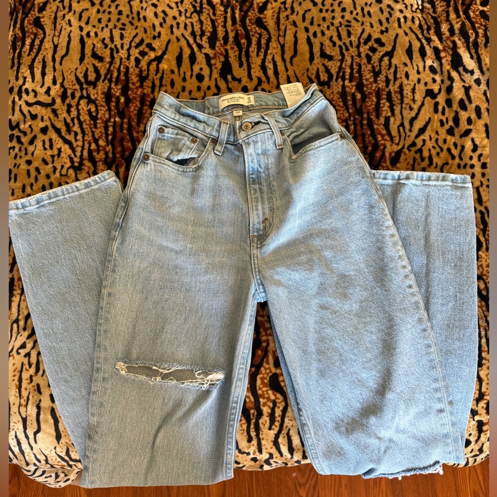 Abercrombie & Fitch 90s Straight Ultra High Rise Curve Love Jeans